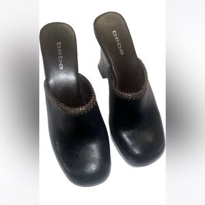 Bebe womens heeled clogs size 10